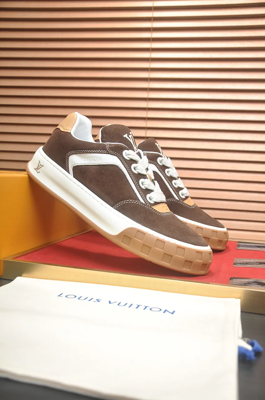 Men's shoes 💰680💶[LOUIS VUITTON] (original order) couple model 🍀LV Louis Vuitton * - top version of LV classic trendy shoes! Made of imported original cowhide, water-dyed cowhide lining, and original wear-resistant rubber outsole! High quality products! Size for women: 35-40. Men: 39-46 (45.46 customized)